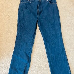 Mens Wrangler cowboy cut jeans 42 32 once worn great condition